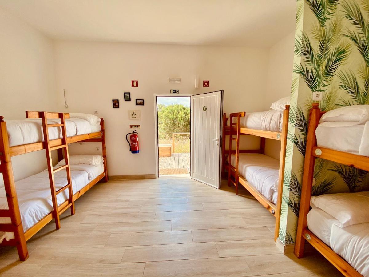 Oasis Backpackers Hostel Sintra Surf Colares Exterior foto