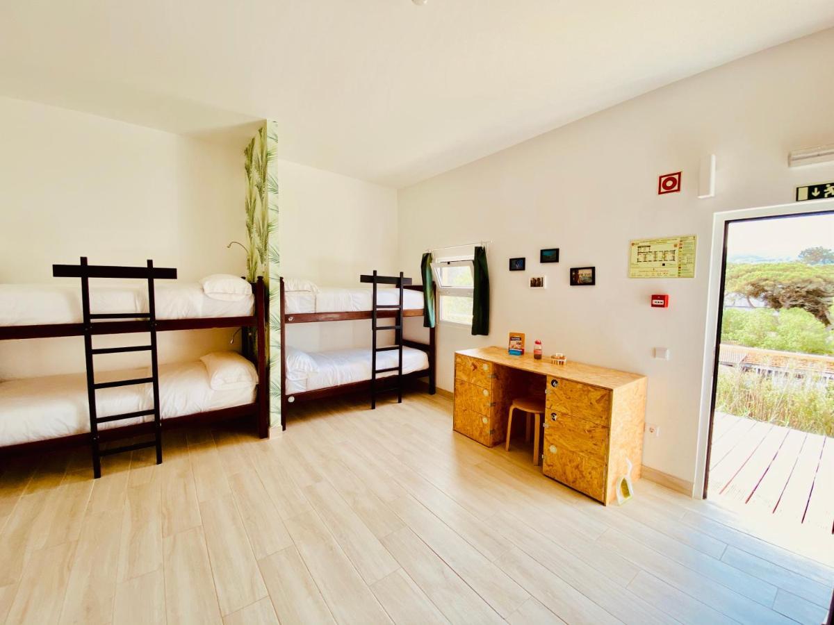Oasis Backpackers Hostel Sintra Surf Colares Exterior foto